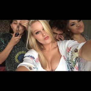 Meet your Posher, Jade