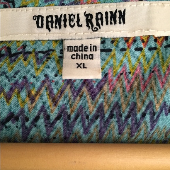 ❗️SOLD❗️Green Top - Picture 4 of 4