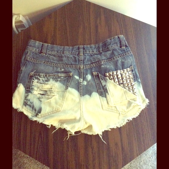 Studded dip-dyed distressed shorts