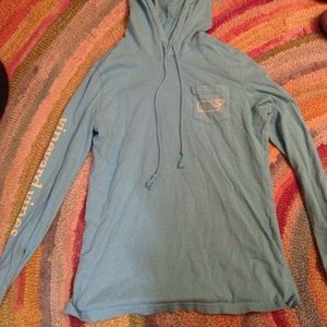 lightly worn vineyard vines sweat shirt!