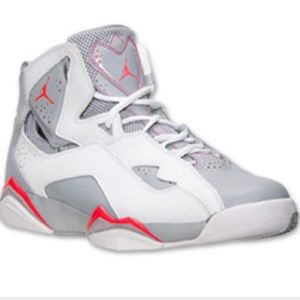 *FLASH SALE*Authentic Jordan True Flights 💕