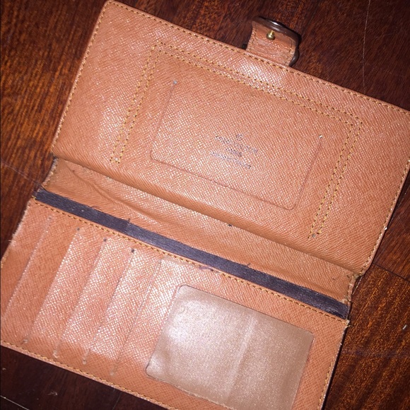 LV pattern wallet - Picture 2 of 2