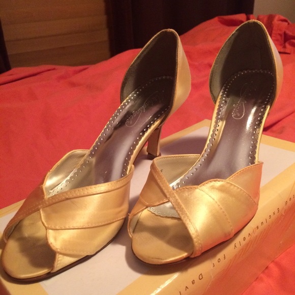 Michaelangelo Bridesmaid Shoe
