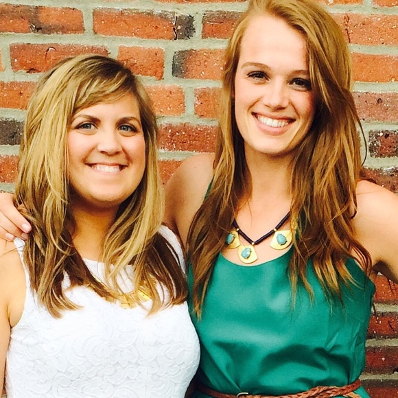 Meet your Posher, Kayla