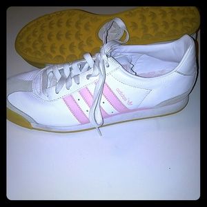 Tennis Shoes