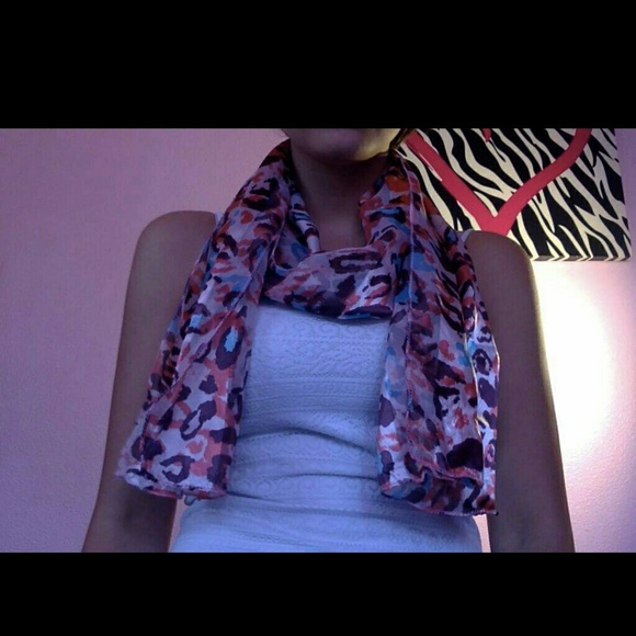 Scarf bundle - Picture 2 of 3