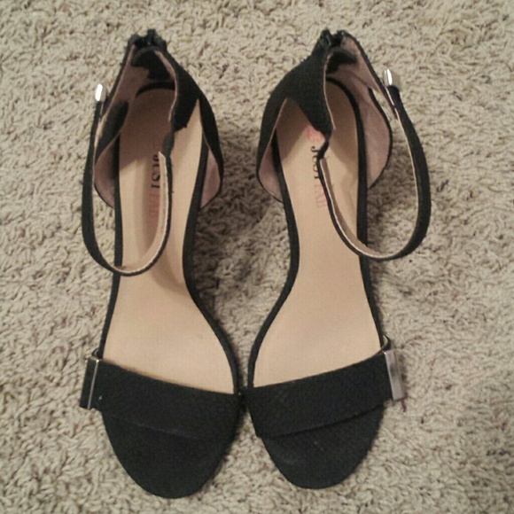 Justfab black pumps