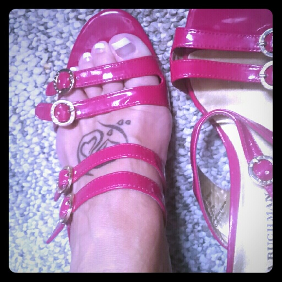 Fushia open toe cpl in. Heel