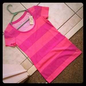 xs ae t shirt also fits small brand new w tags