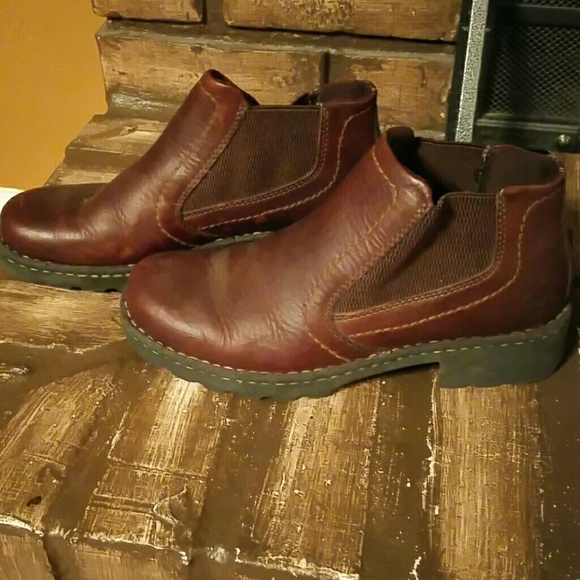 Eastland brown leather ankle boots