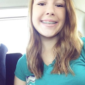 Meet your Posher, Caitlyn