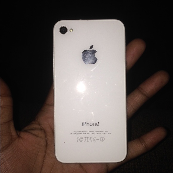 iPhone 4 - Picture 2 of 2