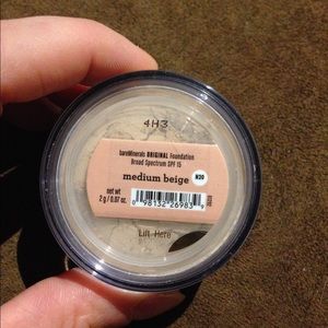 Bare minerals original foundation powder. NEW!