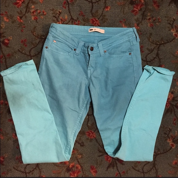 Levis Blue Fade Jean Pants