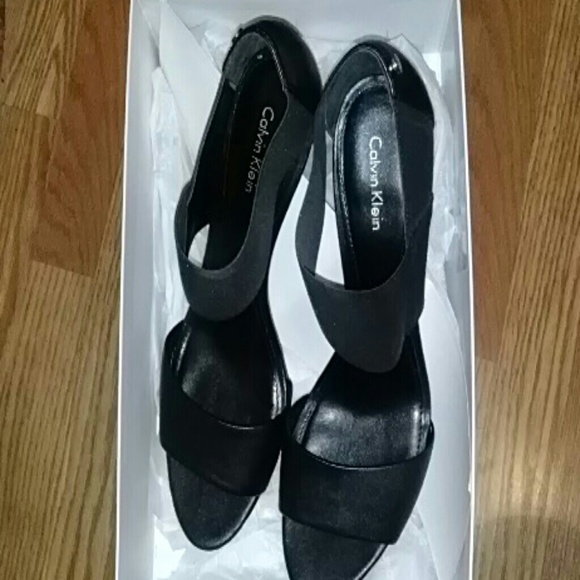 Leather & Elastic heels