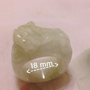 🌹this is a luck PiXiu ring  is real Jade, 🌹
