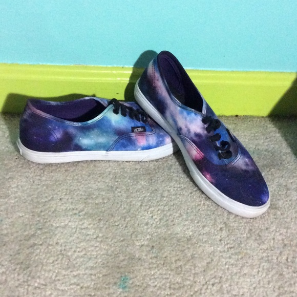 LIGHTLY WORN GALAXY VANS
