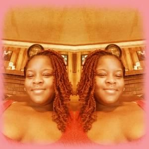 Meet your Posher, Alma