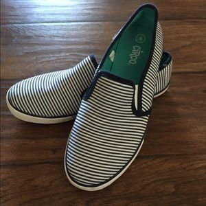 Target brand Size 6 women's Sneakers