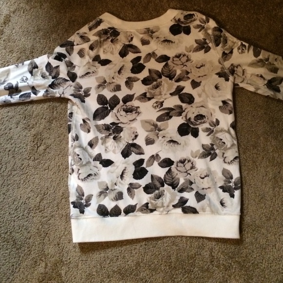 Gap floral sweater - Picture 3 of 3