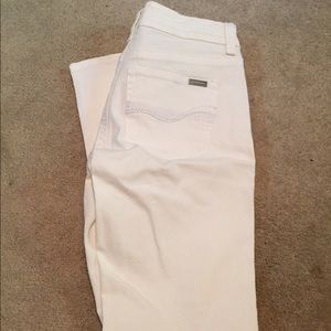 WHITE HOUSE BLACK MARKET JEANS!!