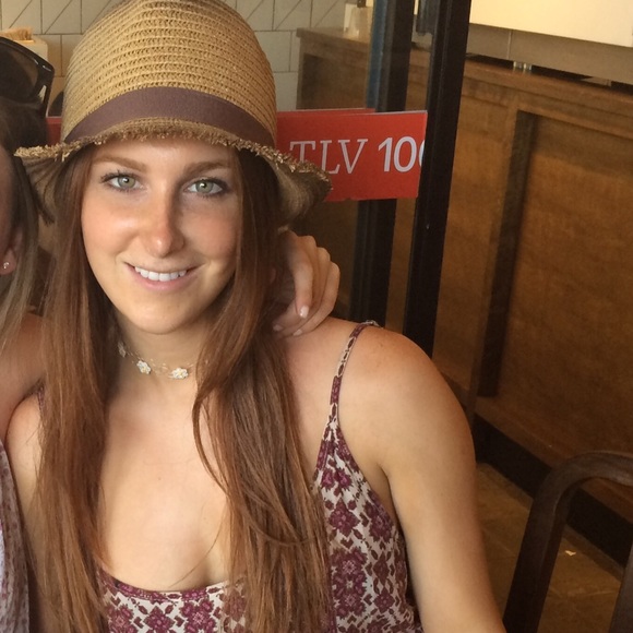 Meet your Posher, Jordy - Picture 3 of 3