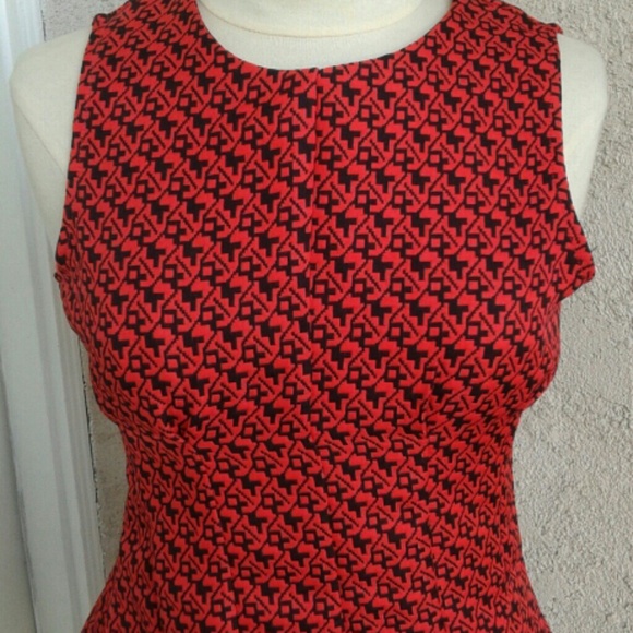 Red /Black dress. Size M. - Picture 3 of 4