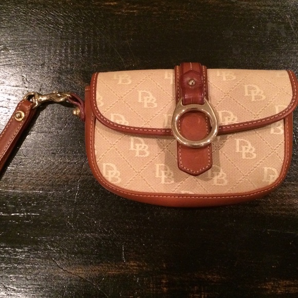 Dooney and Bourke wristlet