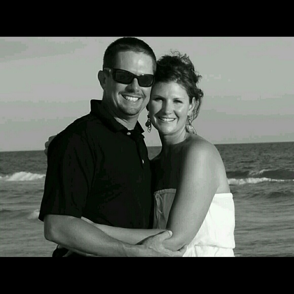 Meet your Posher, Tiffany - Picture 1 of 1