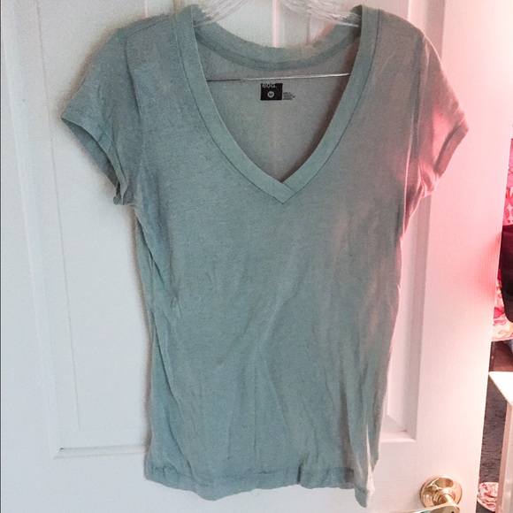 Urban outfitters BDG V Neck t shirt