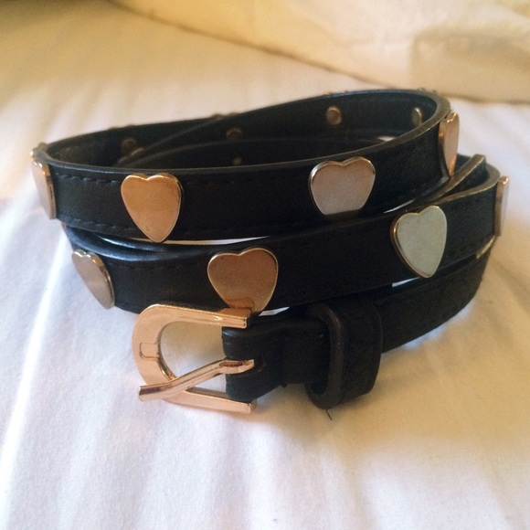 Gorgeous thin black and gold belt with hearts
