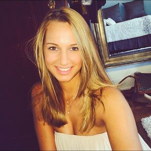 Meet your Posher, Hannah