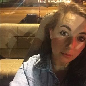 Meet your Posher, Katie