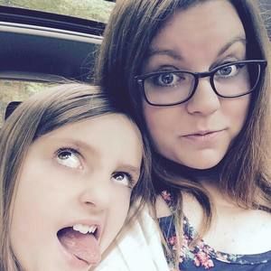 Meet your Posher, Alicia