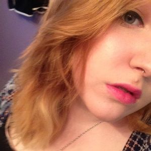 Meet your Posher, Carly