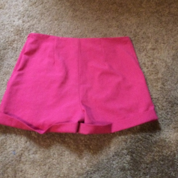 Pink shorts💖 - Picture 3 of 4