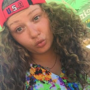 Meet your Posher, Noel