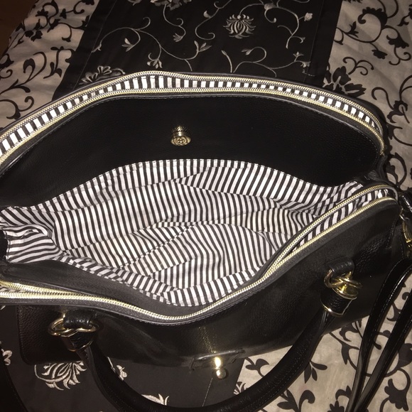 Purse - Picture 3 of 4