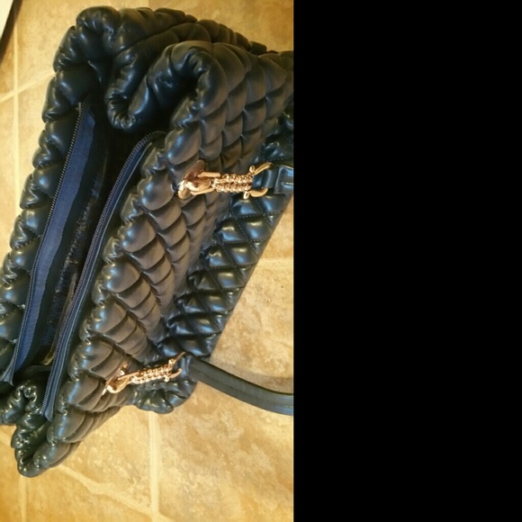 Chanel handbag - Picture 3 of 3