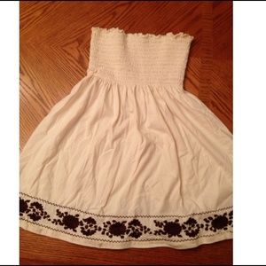 🌀SALE🌀Creme Strapless Shirt With Detailing