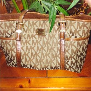 Michael Kors older purse