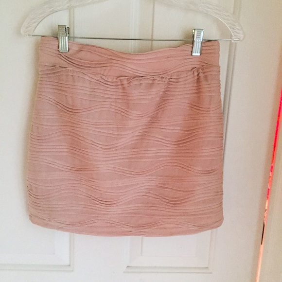 Sparkle and fade pattern skirt