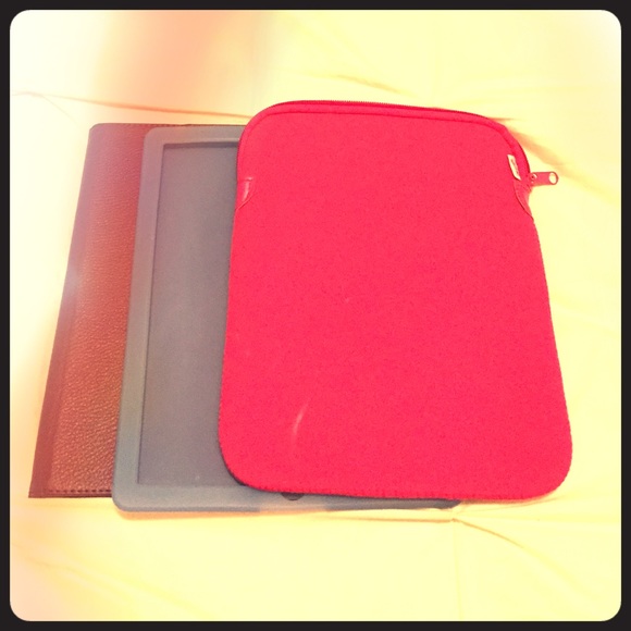 Bundle!! set of three iPad cases