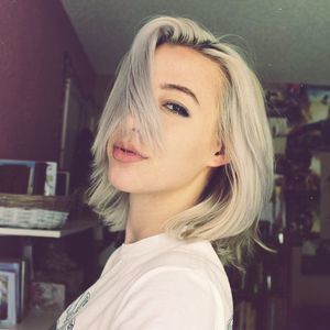 Meet your Posher, Sophia