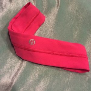 Hot pink headband 🎀