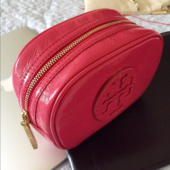 Tory Burch Cosmetic Case 👛