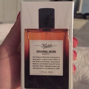 Kiels Musk oil