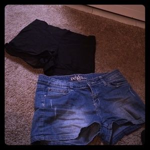 Black and blue jeans shorts