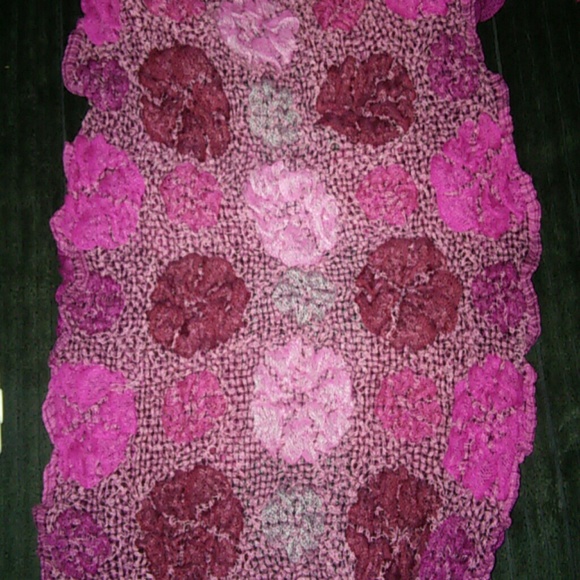 Versatile scarf - Picture 2 of 3