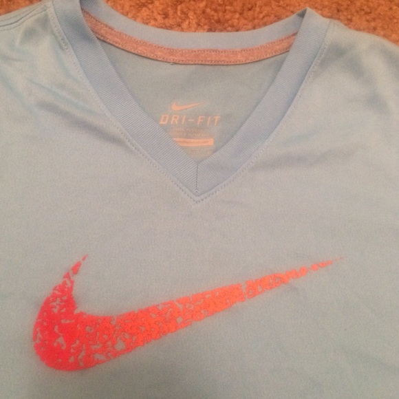 Nike dri-fit - Picture 3 of 3